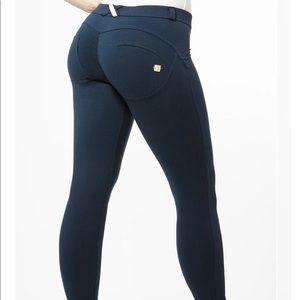 Freddy by Livify WR UP navy pants. Size M